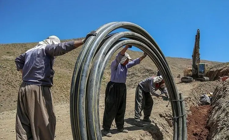 (تصاویر) گازرسانی به روستا‌های صعب العبور سنندج