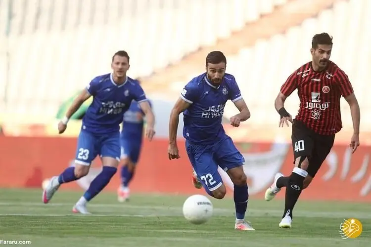 طعنه مهاجم استقلال به پرسپولیس؛ این رقابت عادلانه نیست