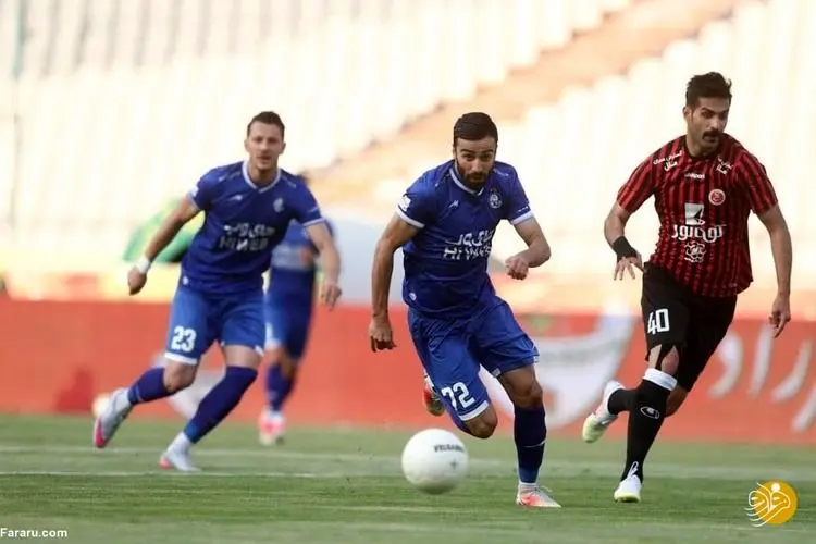 طعنه مهاجم استقلال به پرسپولیس؛ این رقابت عادلانه نیست