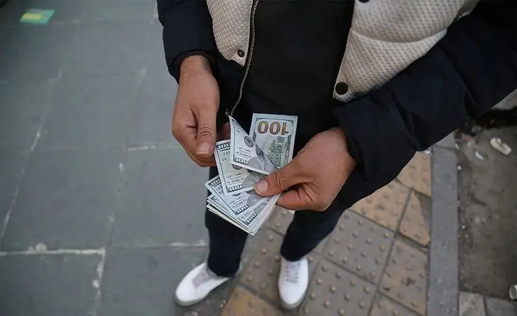 دو شرط تک نرخی شدن دلار
