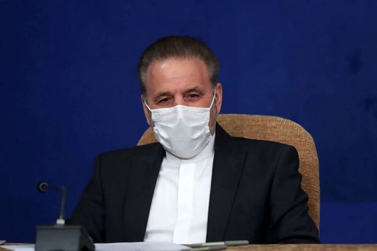 دستور واعظی درباره حادثه اتوبوس خبرنگاران