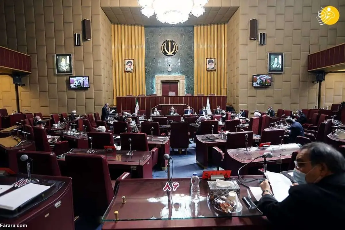 اولین تصویر از احمدی‌نژاد در جلسه مجمع تشخیص پس از جنجال‌های انتخاباتی