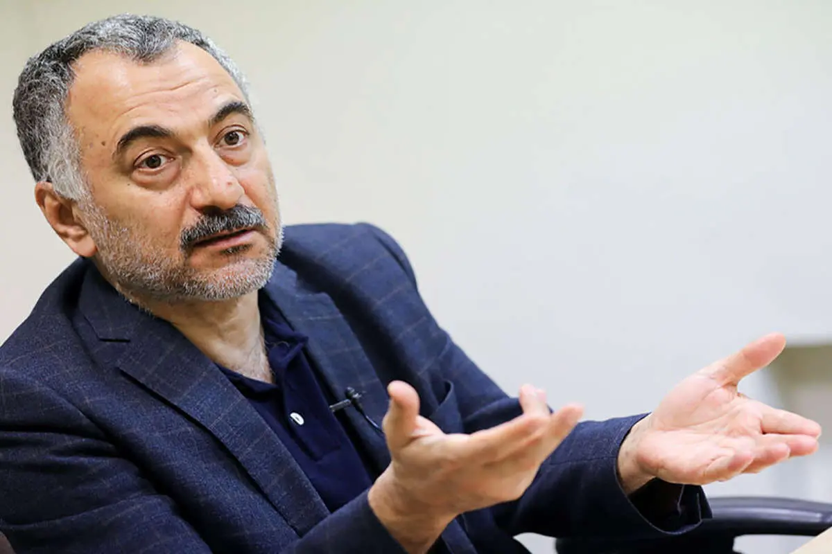 بررسی پدیده بناپارتیسم ایرانی
