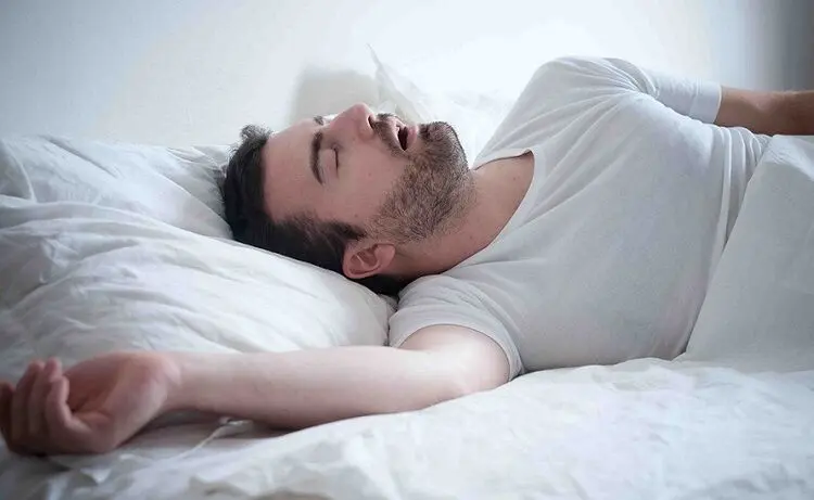انسان‌ها بیشتر در چه سنی خروپف می‌کنند؟