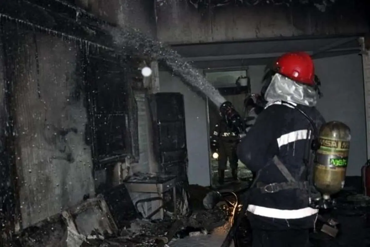 آتش‌سوزی در کارخانه مواد غذایی در اتوبان کرج ـ قزوین