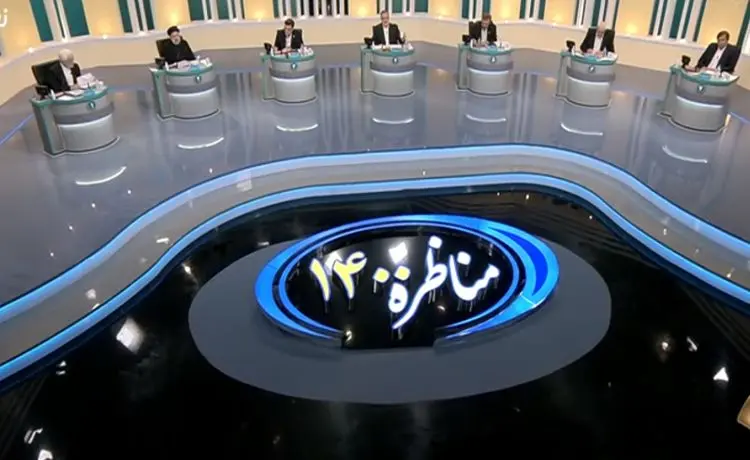 شما ۷ نفر که ارتباط کلامی مناسب ندارید، چگونه می‌توانید حرف میلیون‌ها نفر را بشنوید؟