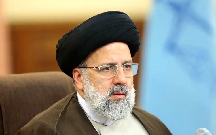 دستور رئیسی برای جمع آوری عکس‌هایش از سطح شهر‌ها