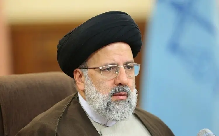 دستور رئیسی برای جمع آوری عکس‌هایش از سطح شهر‌ها