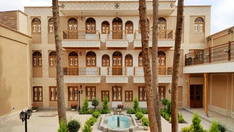 چطور بهترین هتل را برای سفرمان رزرو کنیم؟