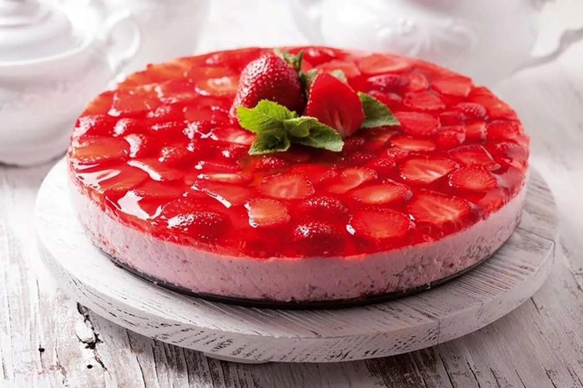 طرز تهیه دسر بیسکوییت و توت فرنگی، خوشمزه و جذاب