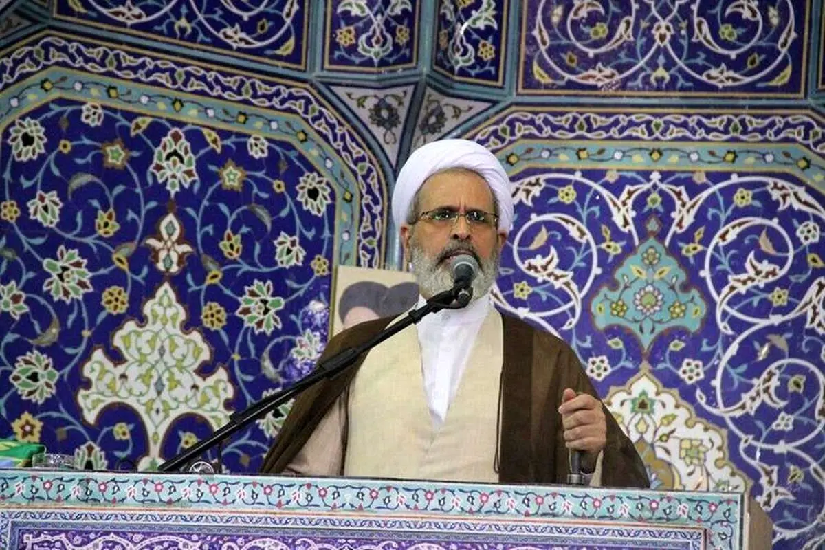 امام جمعه قم: همه مشکلات با انتخاب فرد اصلح از بین می‌رود، این یک تحلیل دقیق است