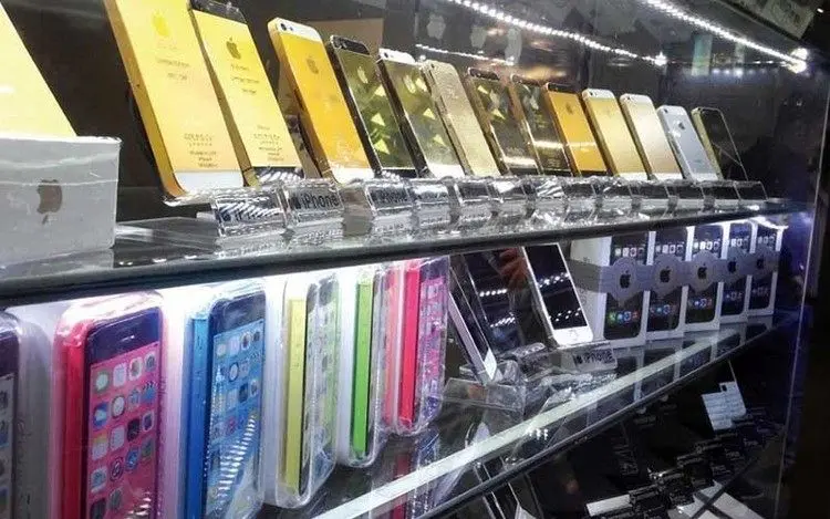 گوشی‌های پرفروش بازار چقدر ارزان شدند؟