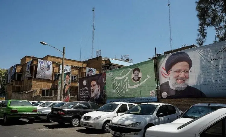 توضیح پلیس درباره جمع‌آوری بنر تبلیغاتی یک کاندیدا
