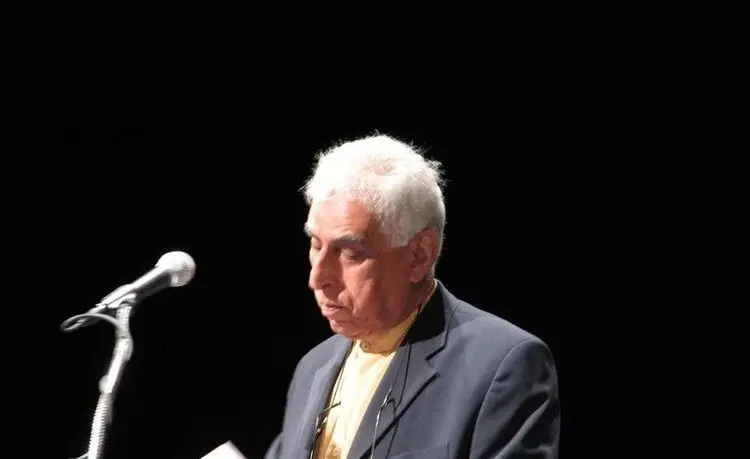 «سعدی یوسف» شاعر برجسته عرب درگذشت