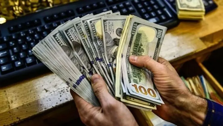 پیش‌بینی قیمت دلار در بازار امروز سه‌شنبه ۲۵ خرداد