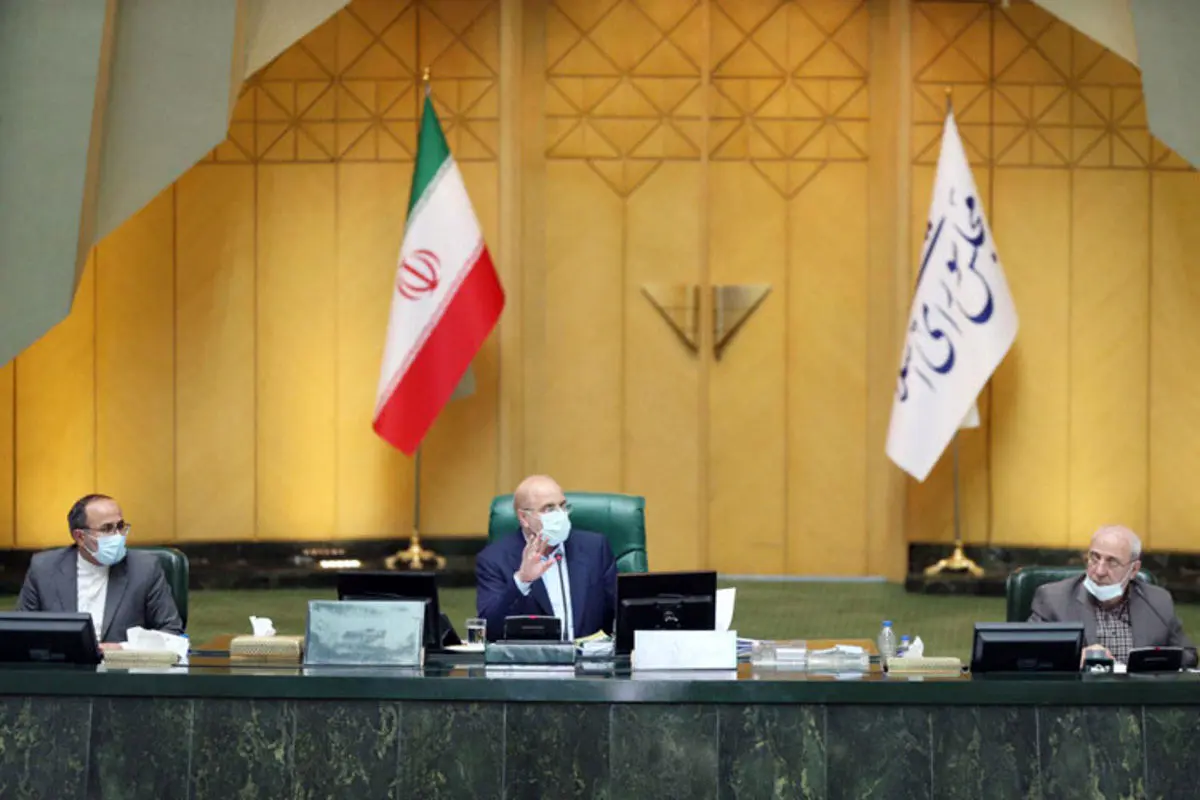 واکنش قالیباف به واژگونی اتوبوس‌ها و صف‌های طولانی واکسن