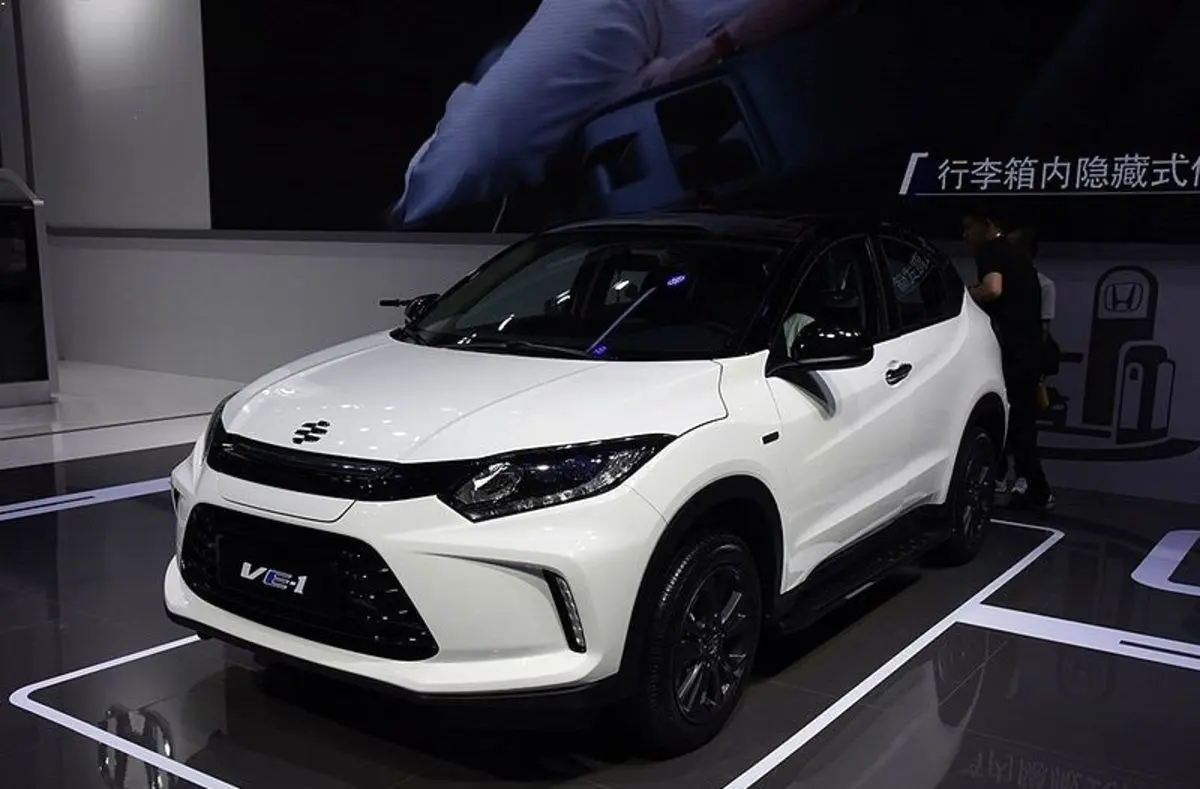 (تصاویر) کراس اوور الکتریکی چینی با ردپایی از هوندا