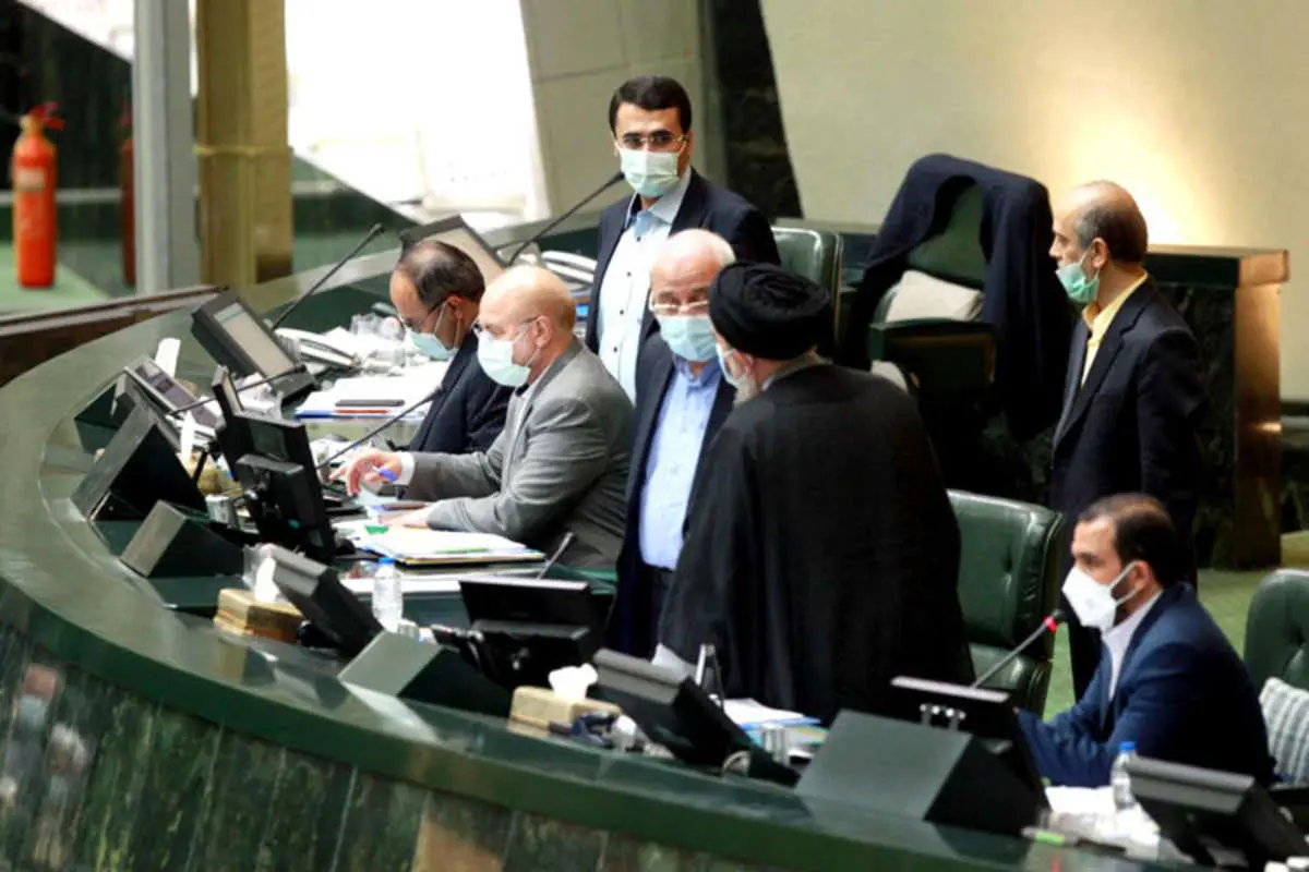 مجوز مجلس به وزارت نفت برای تأمین قیر رایگان