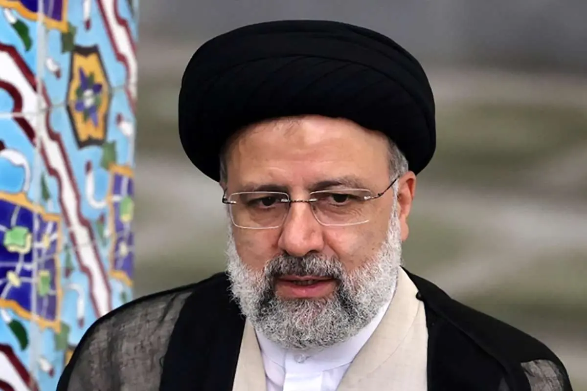 هشدار کیهان به رئیسی؛ مراقب منافقان باشید!