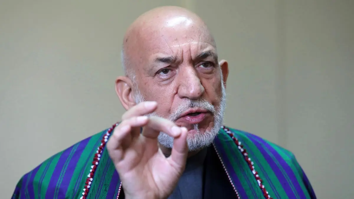 حامد کرزی: جنگ با طالبان اشتباه است
