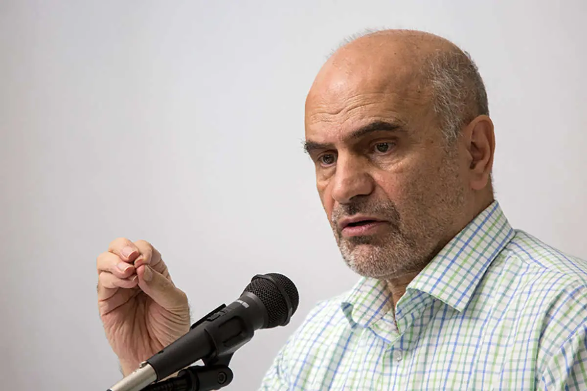 رانت‌خواران و سفته‌بازان روی اقتصاد چنبره زده‌اند