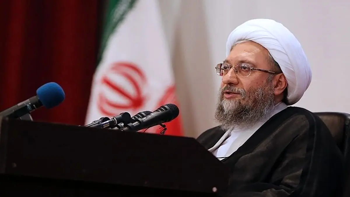 درخواست آملی لاریجانی از رئیسی