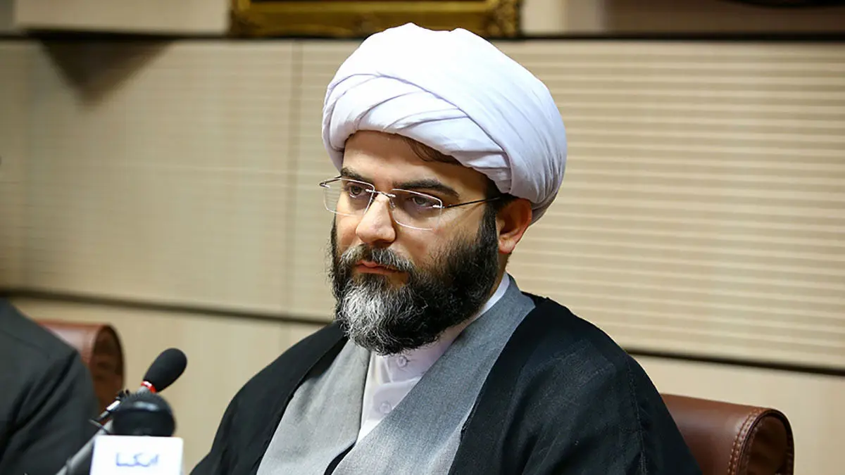 اعتراض شدید روزنامه جمهوری‌اسلامی به رئیس سازمان تبلیغات