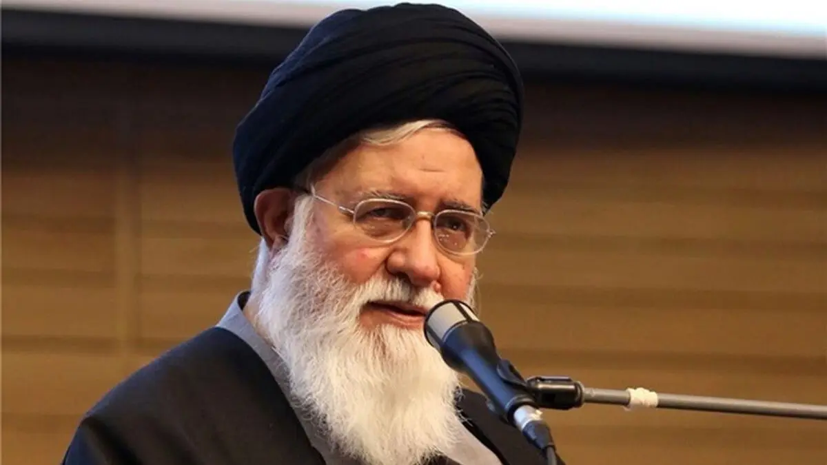 علم الهدی: هر زمان مدیریت نظام در زیر پوشش رهبری قرار گرفت مشکلات حل شد