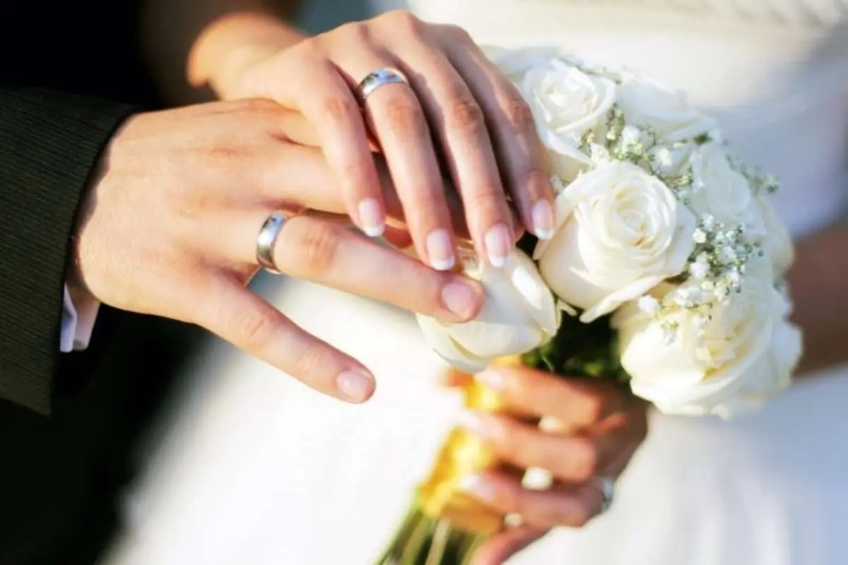 ازدواج کنید، واکسن کرونا جایزه بگیرید!
