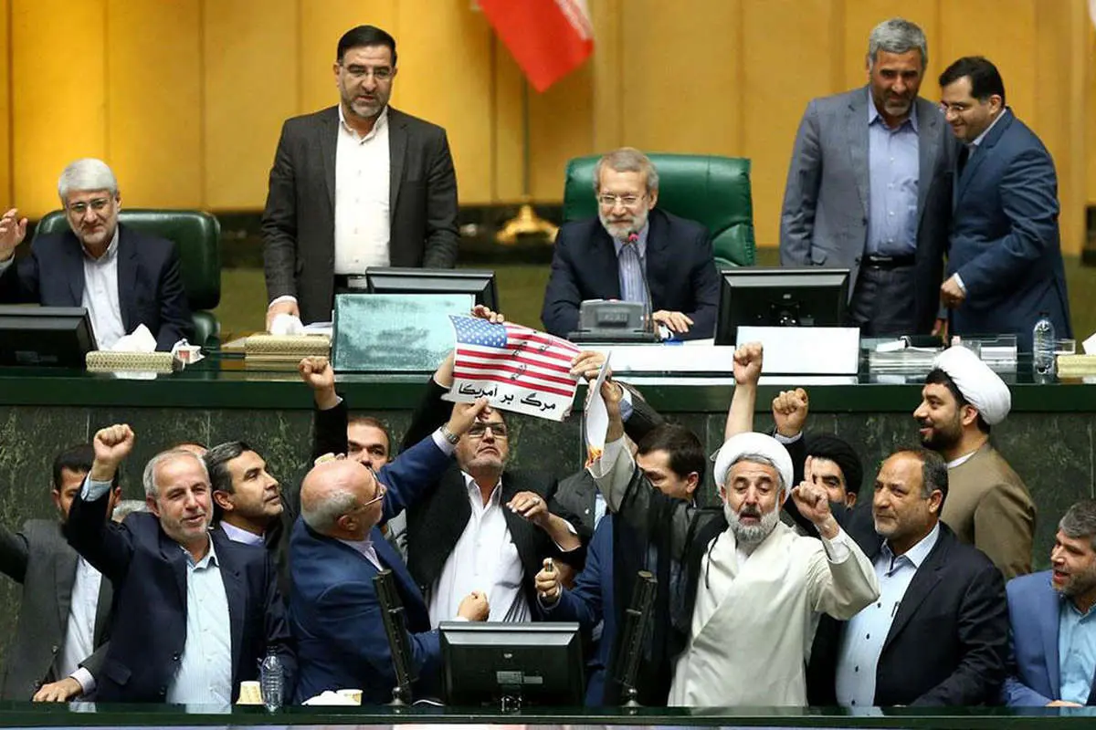 تغییر مواضع برجامیان