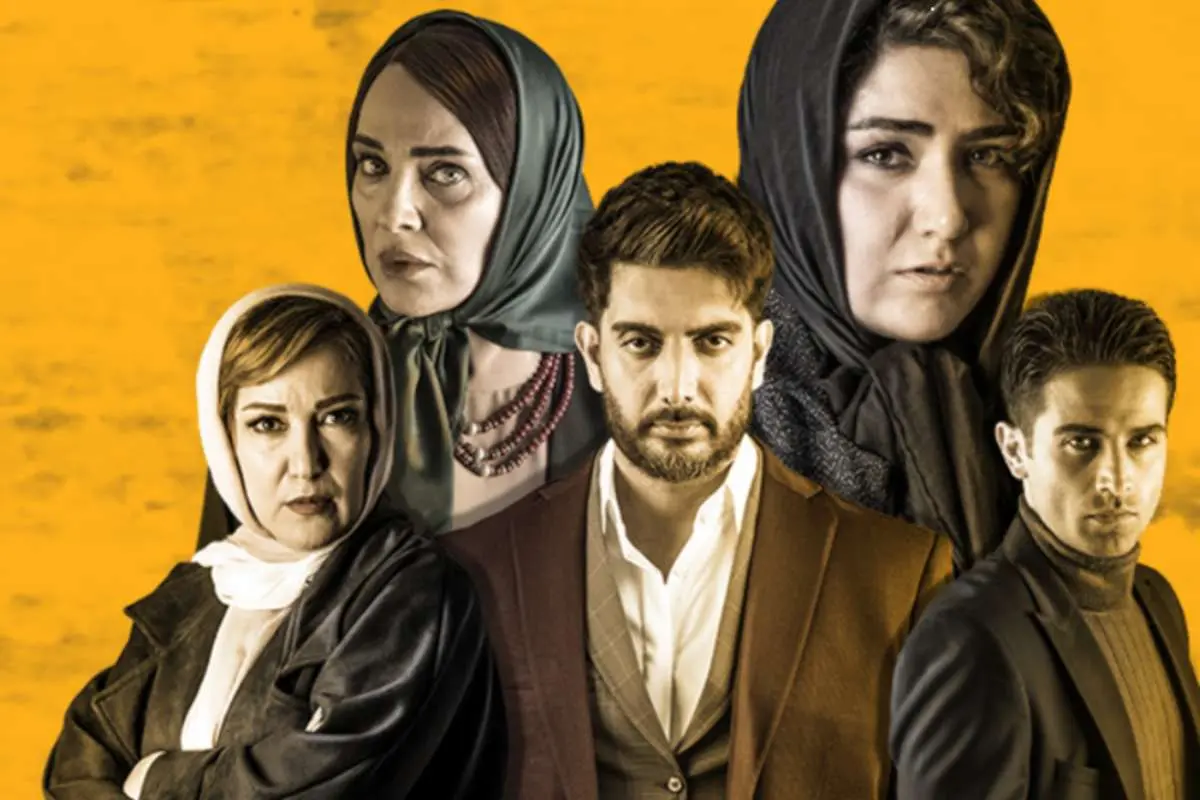 ملکه گدایان، فصل دوم قسمت هشتم؛ ورود فرهاد، جدایی مهناز و پارسا