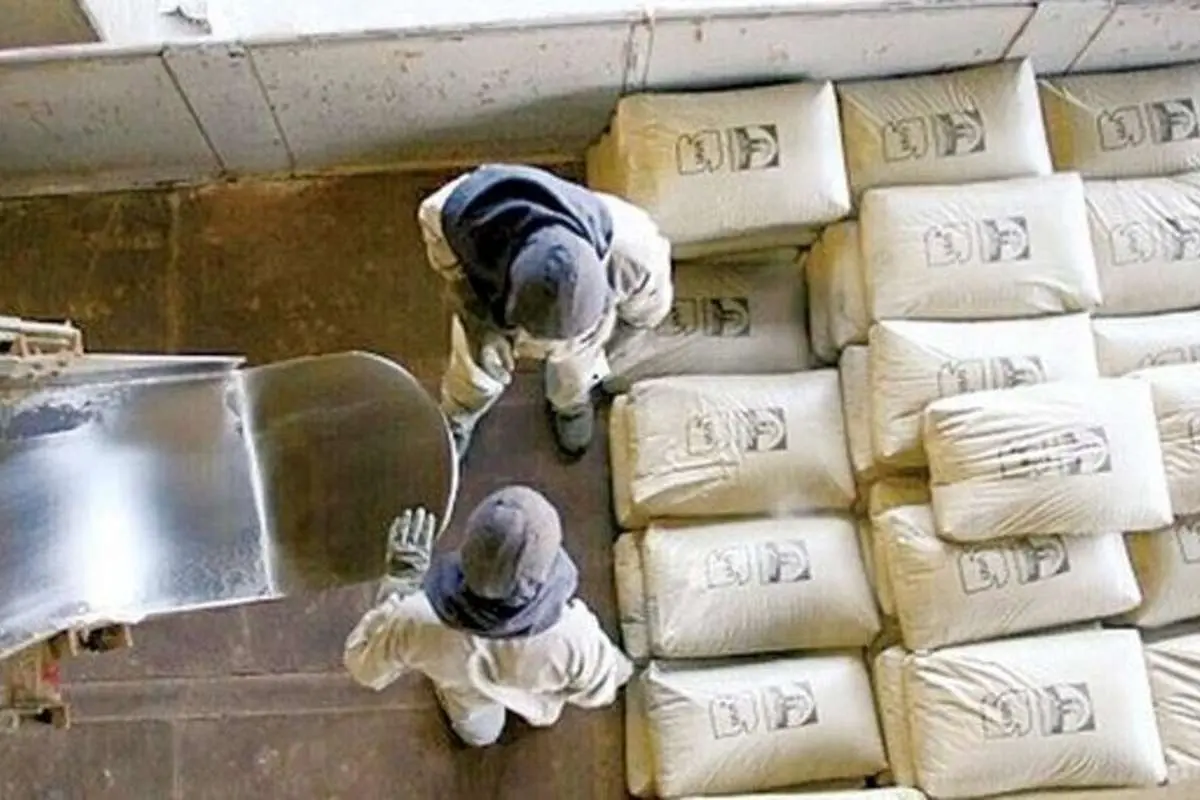 بازار سیمان در قبضه ۳۰ نفر!