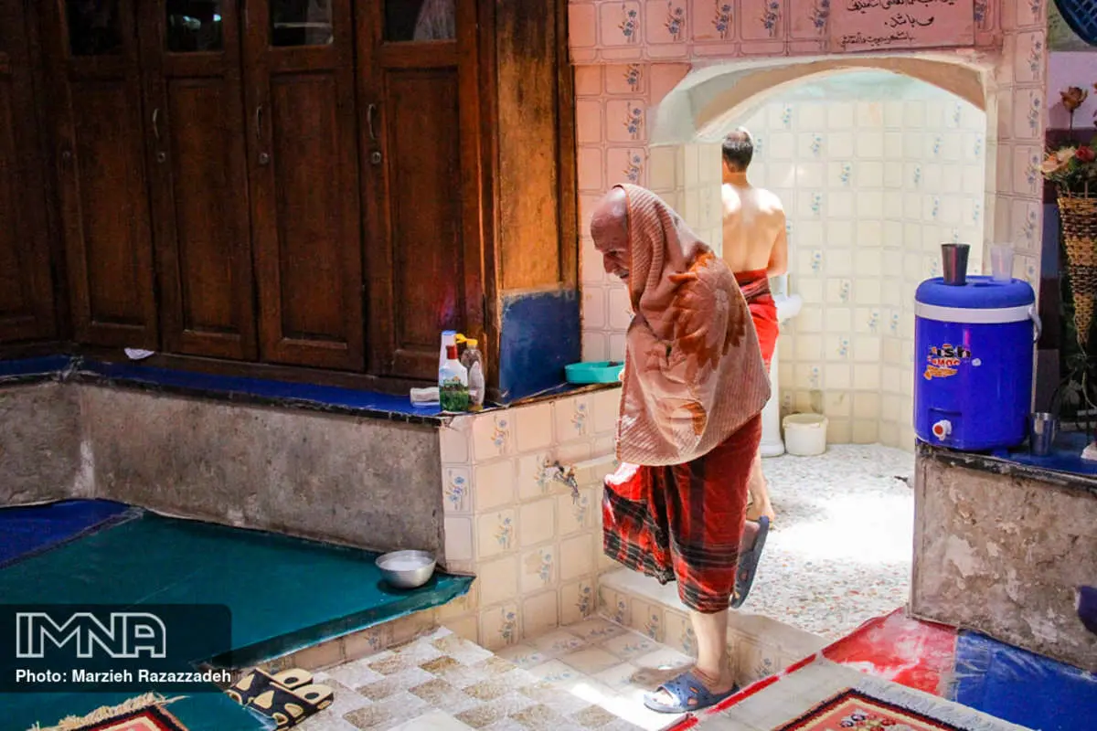 (تصاویر) حمام نقاشی خوراسگان