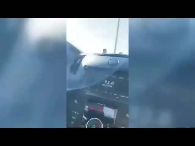 تصاویر وحشتناک از زورگیری با اسلحه و قمه وسط اتوبان کرج!