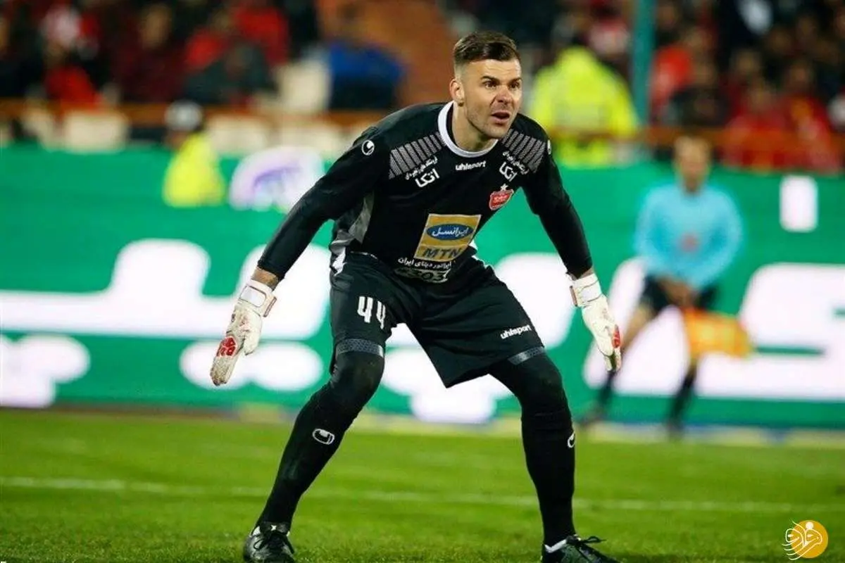 دروازهبان پرسپولیس از آلمان میآید