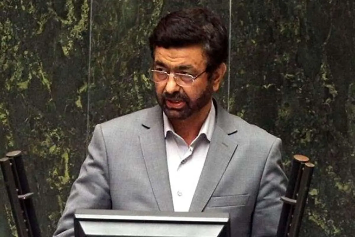 واکنش تند نماینده مجلس به توهین وزیر بهداشت