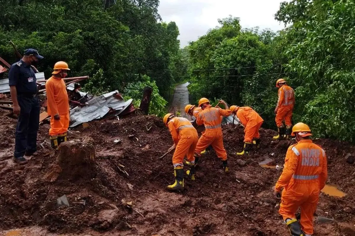 تصاویری هولناک از رانش مرگبار زمین در هند