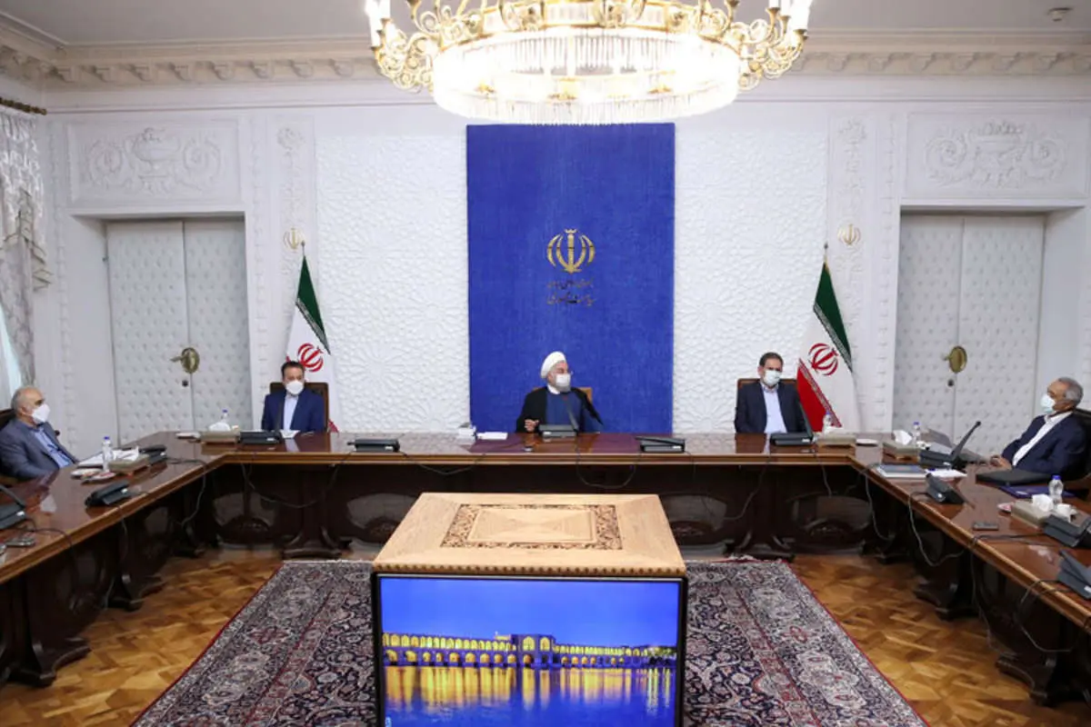 روحانی: ستاد اقتصادی دولت در نقش ستاد جنگ بود