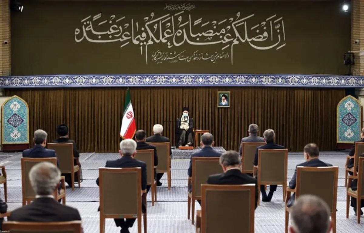 آخرین دیدار روحانی و هیئت دولت با رهبر انقلاب