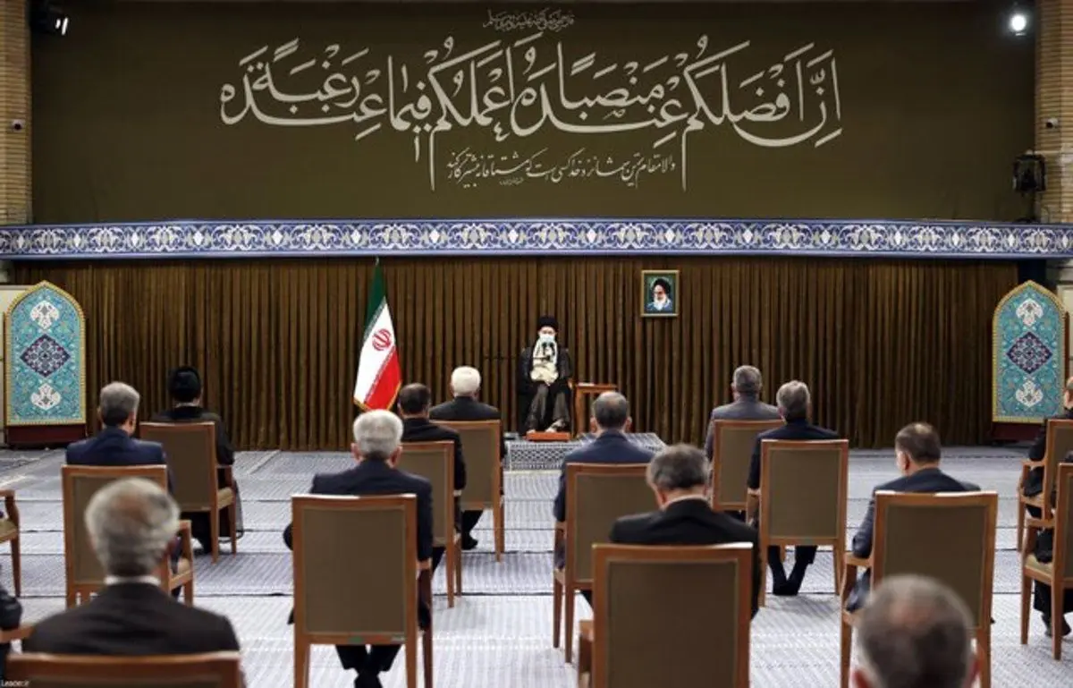 آخرین دیدار روحانی و هیئت دولت با رهبر انقلاب