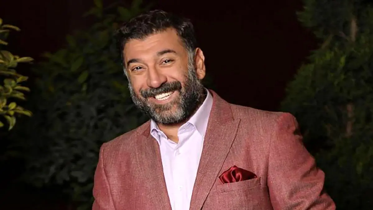 (ویدئو) علی انصاریان با نگاه، ملی پوشان را می‌خنداند