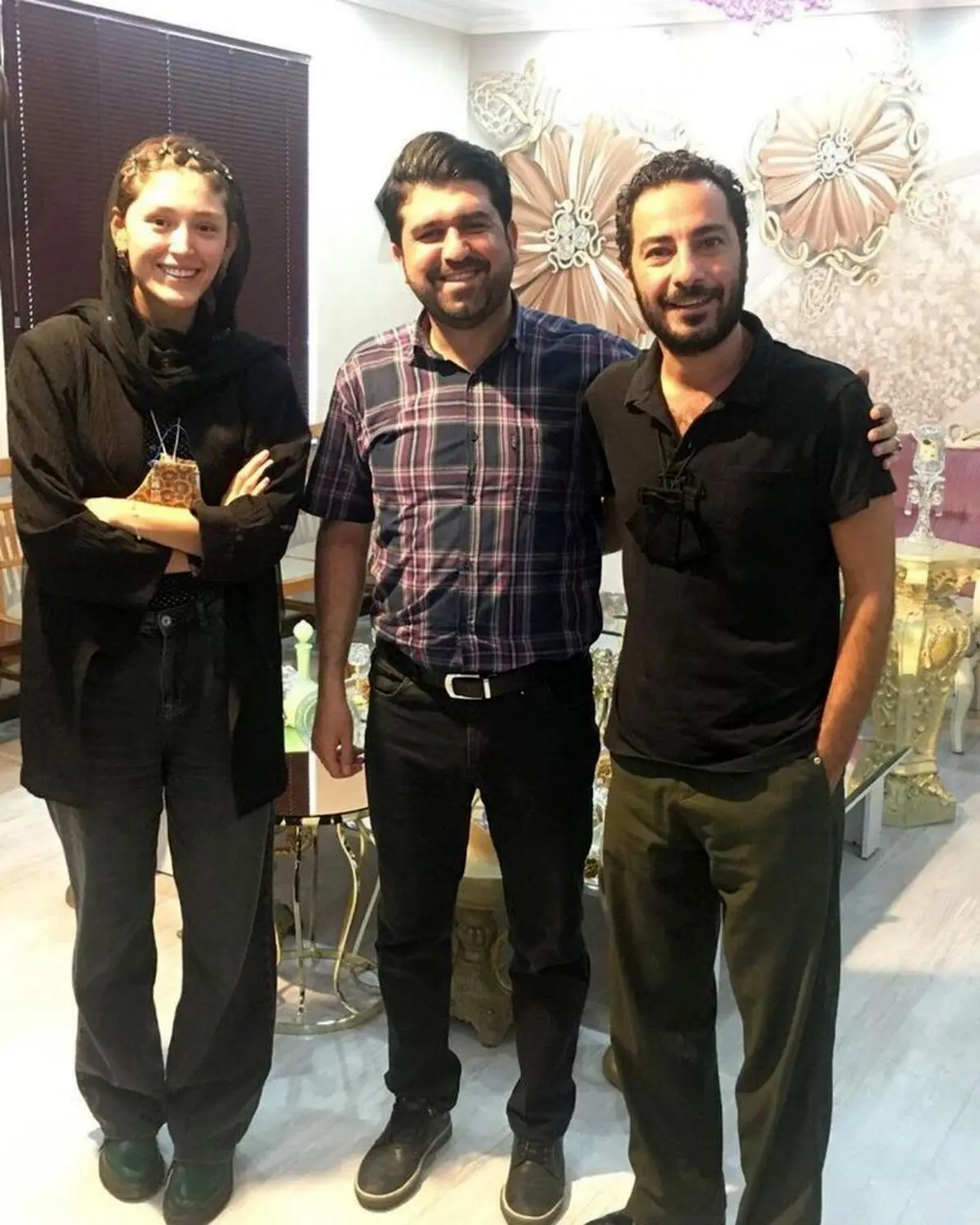 پیام احساسی فرشته حسینی برای پدرش بر سر سفره عقد