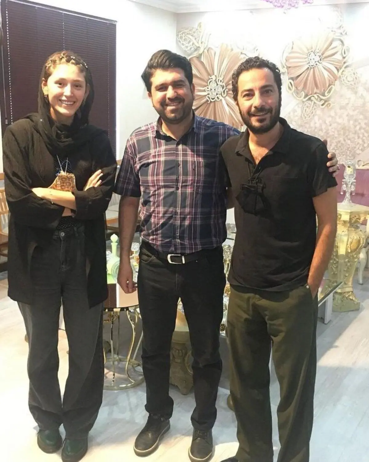 پیام احساسی فرشته حسینی برای پدرش بر سر سفره عقد