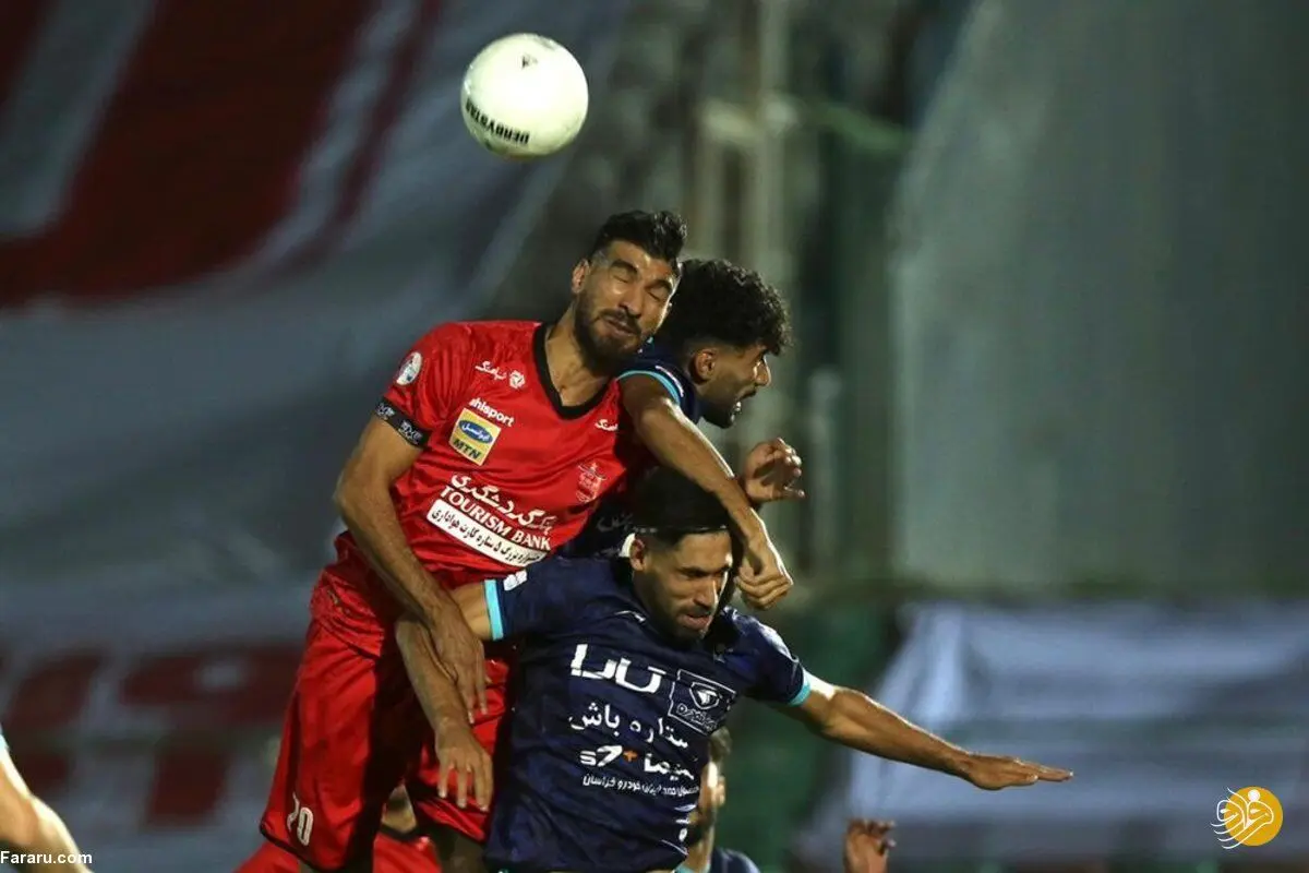 معاوضه ستاره سپاهان با مهاجم پرسپولیس؟