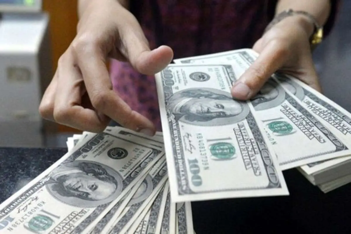 پیشبینی قیمت دلار امروز دوشنبه یازدهم مرداد ۱۴۰۰