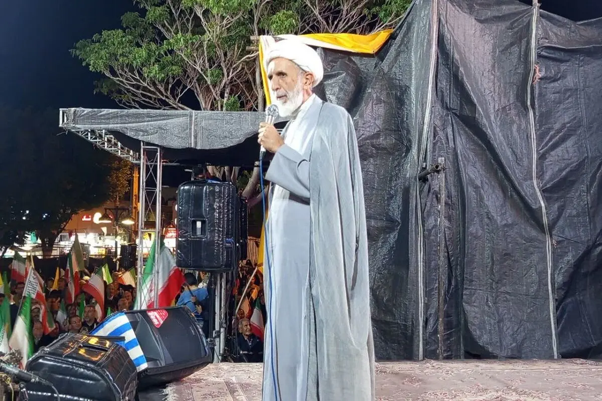 طائب: قدرت جمهوری اسلامی آمریکا را وادار به عقب‌نشینی کرد