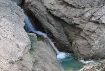 آبشار آینه‌رود دماوند؛ جاذبه‌ای طبیعی برای یک روز طبیعت‌گردی