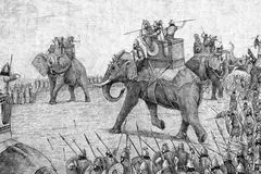 جنگ قادسیه در برابر مجسمه شاپور و والرین