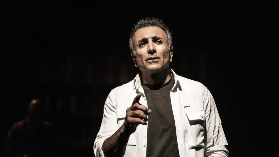 تعجب مجری تلویزیون از سن امید زندگانی
