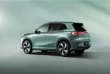 خودروی جدید جیلی که می‌تواند درجا بچرخد و جانبی حرکت کند